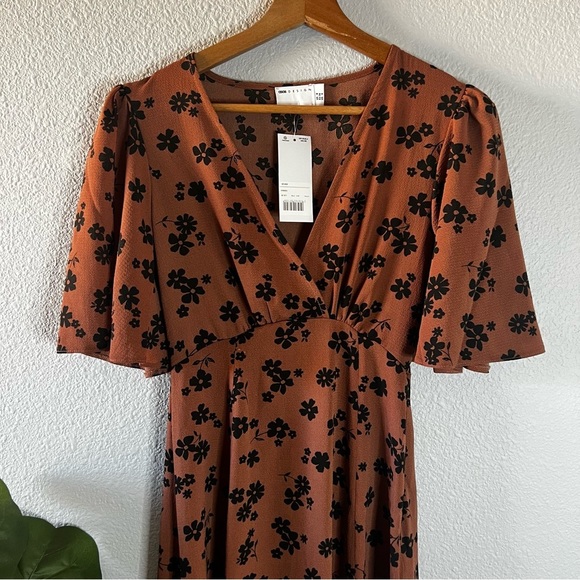 ASOS New Brown and Black Floral Print Dress 4 - Picture 4 of 11